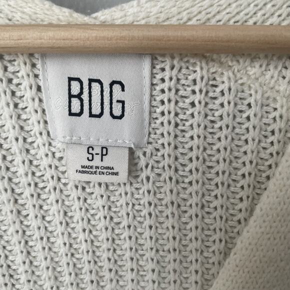 BDG Urban Outfitters Sweater Ivory Long Sleeve Button Up Women’s Size Small - Picture 2 of 10